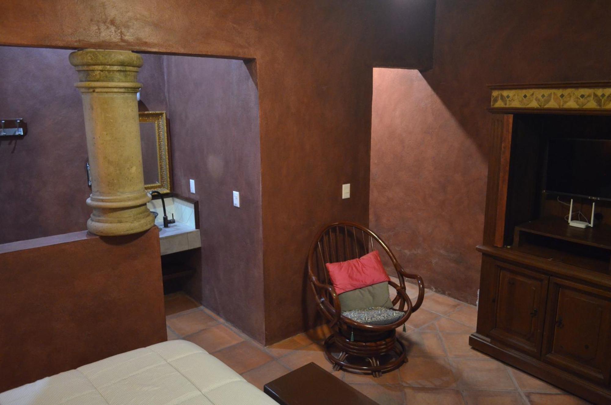 Hotel Art Gallery Casona De Los Milagros Colima Exterior photo